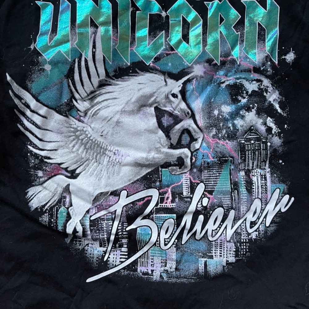 Divided t-shirt - Picture 3 of 3